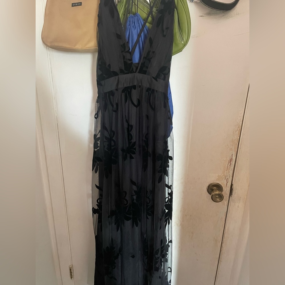 Black windsor floral mesh prom dress